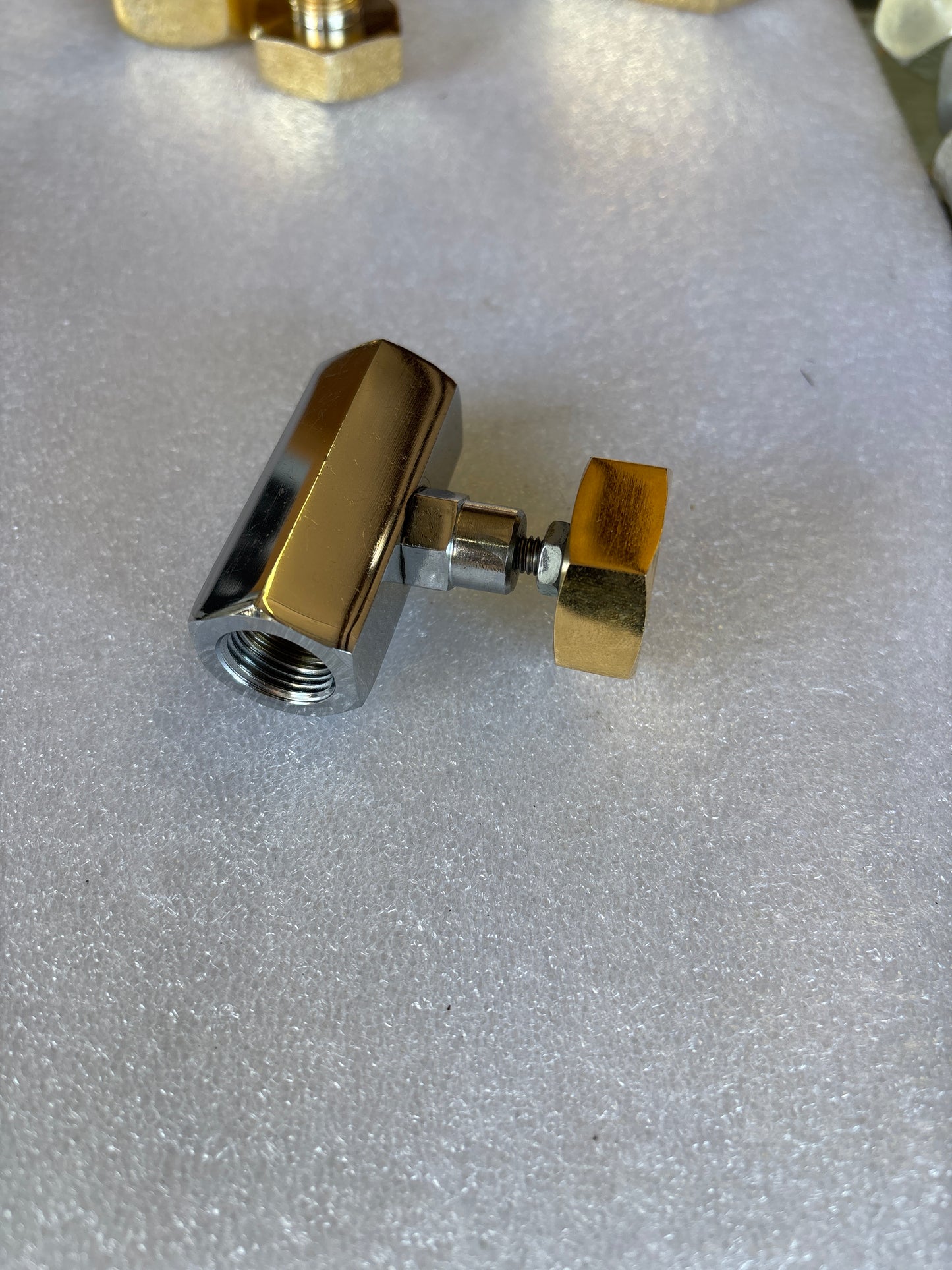 3/8 npt slow down with gold handle