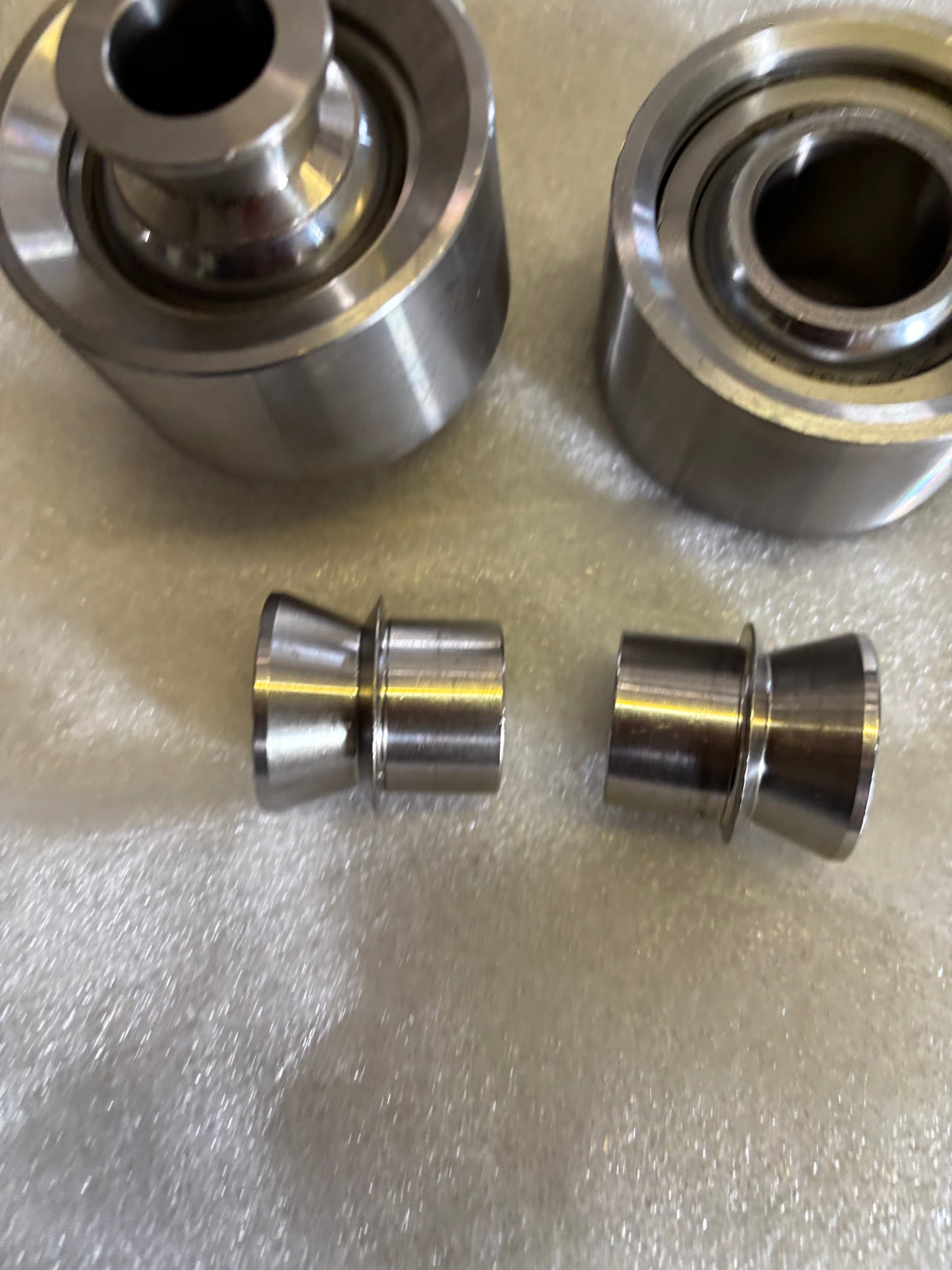 Weld in uniball 2.5”
