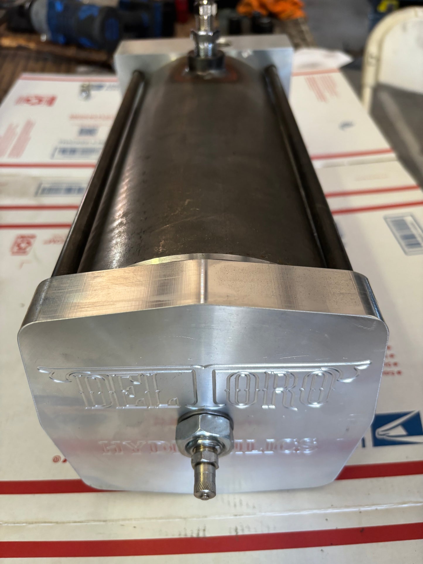 Del Toro Bladder Tank with block kit