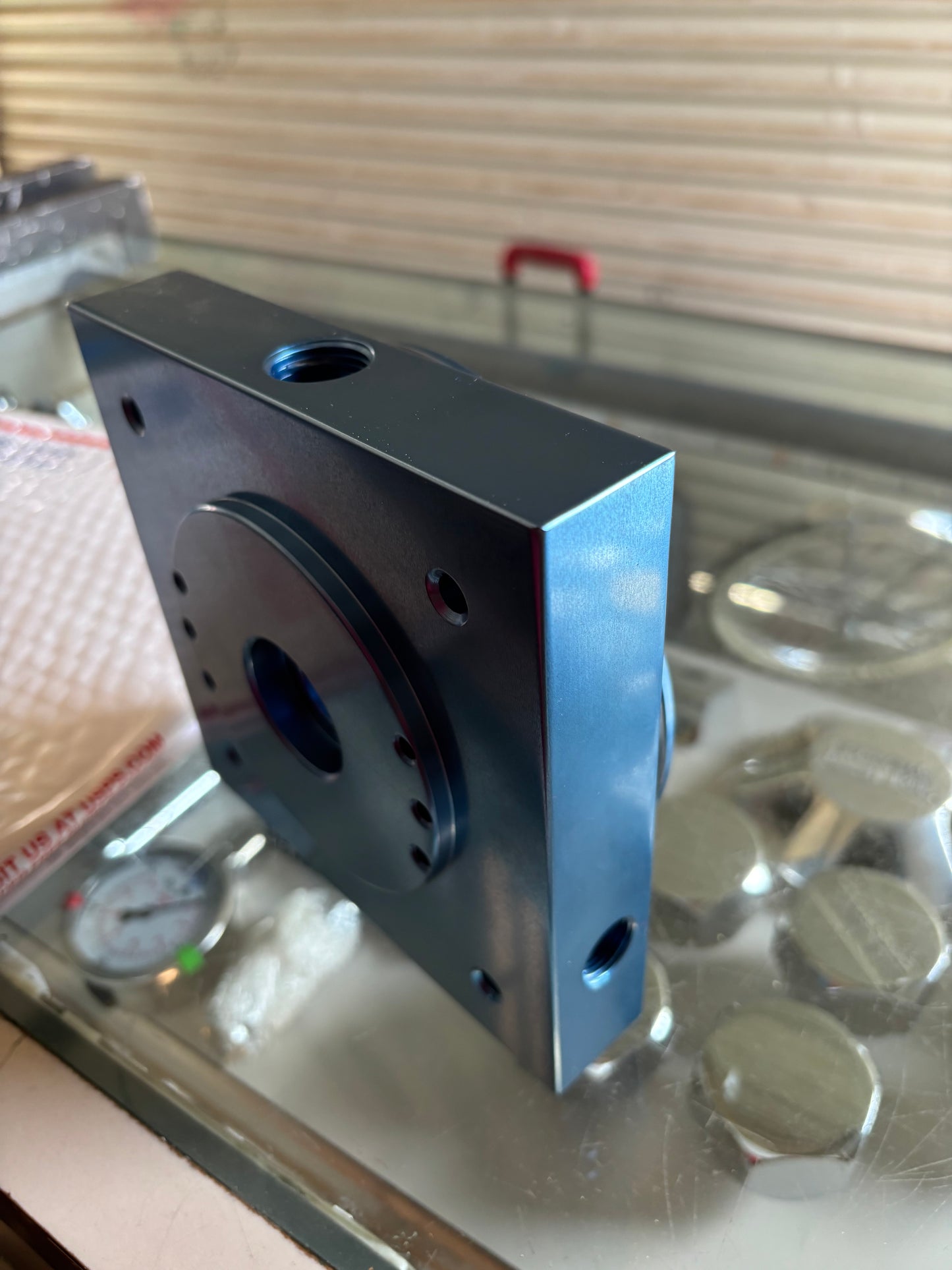 Blue anodized 1/2 center port block