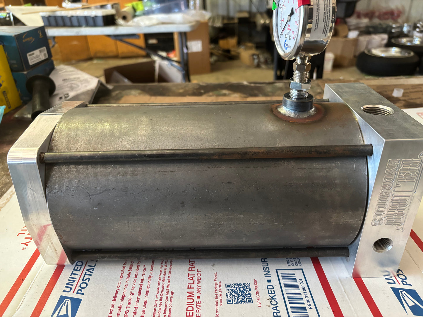 Del Toro Bladder Tank with block kit