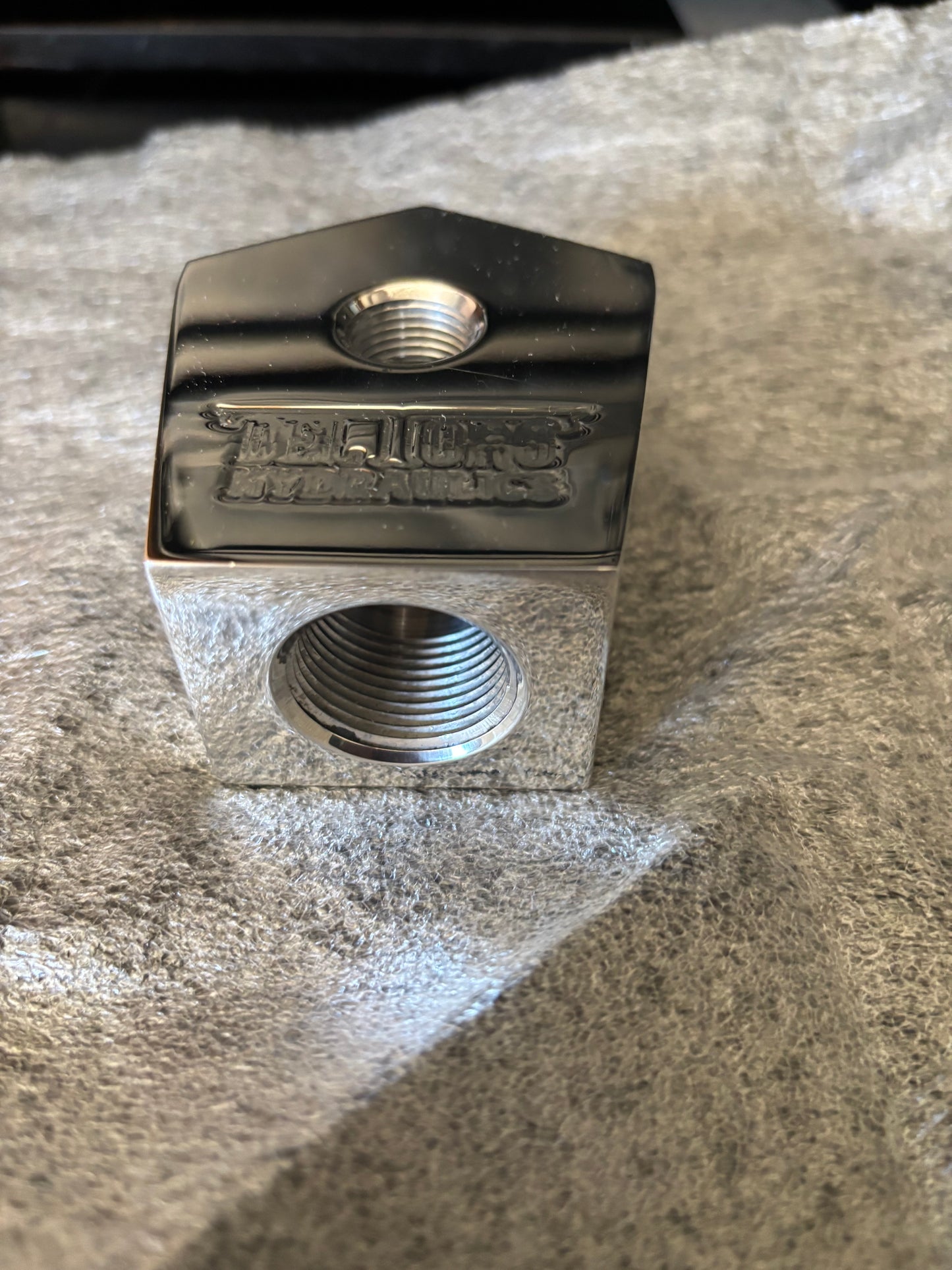 3/4 in 1/2 out polished Y block