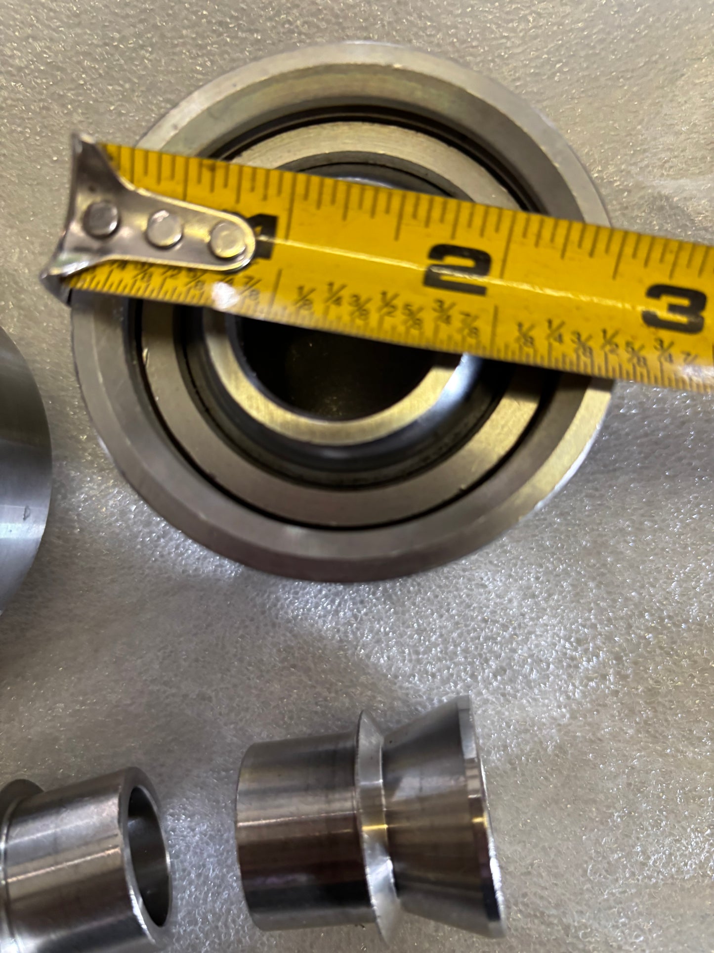 Weld in uniball 2.5”