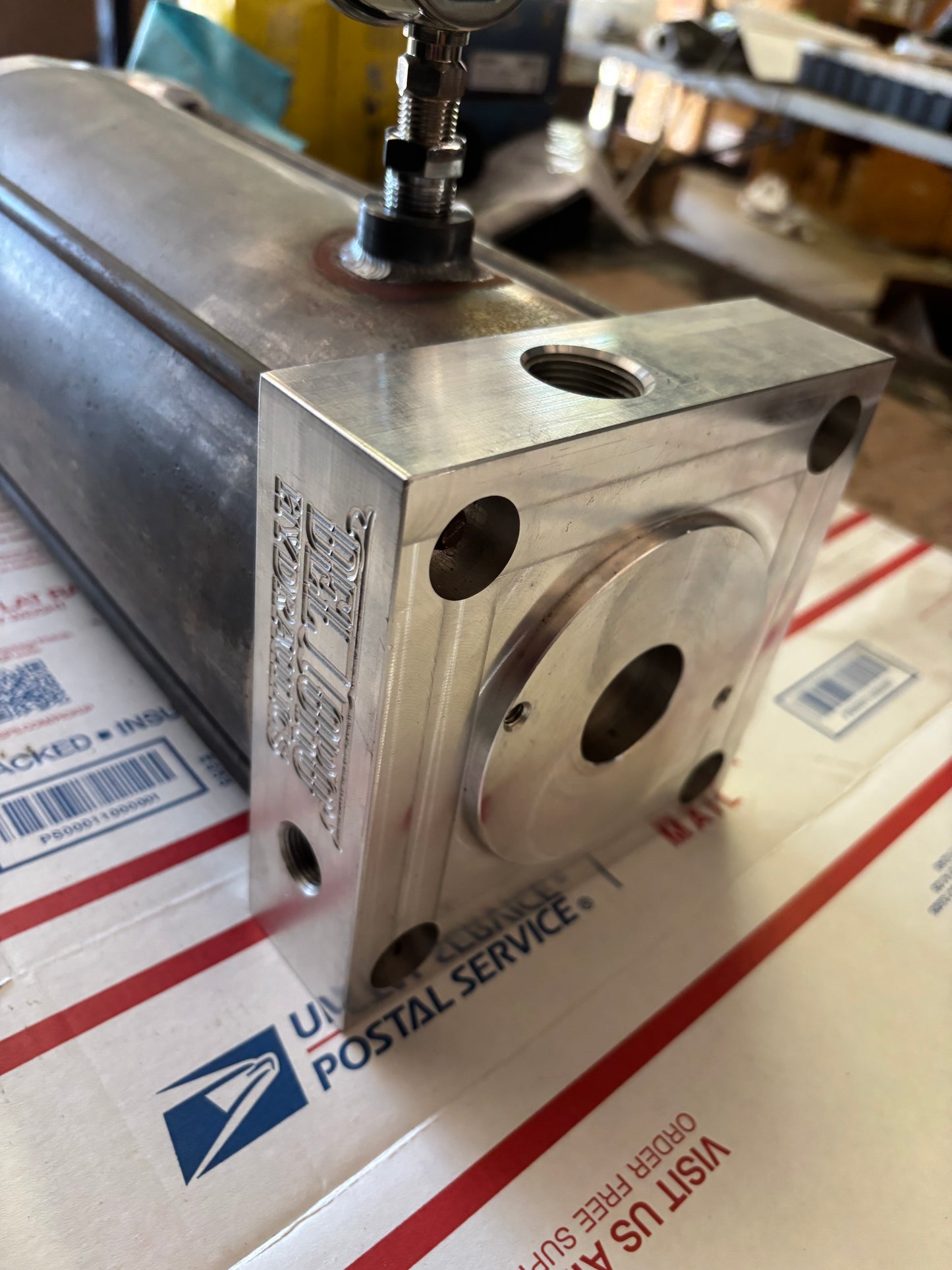 Del Toro Bladder Tank with block kit