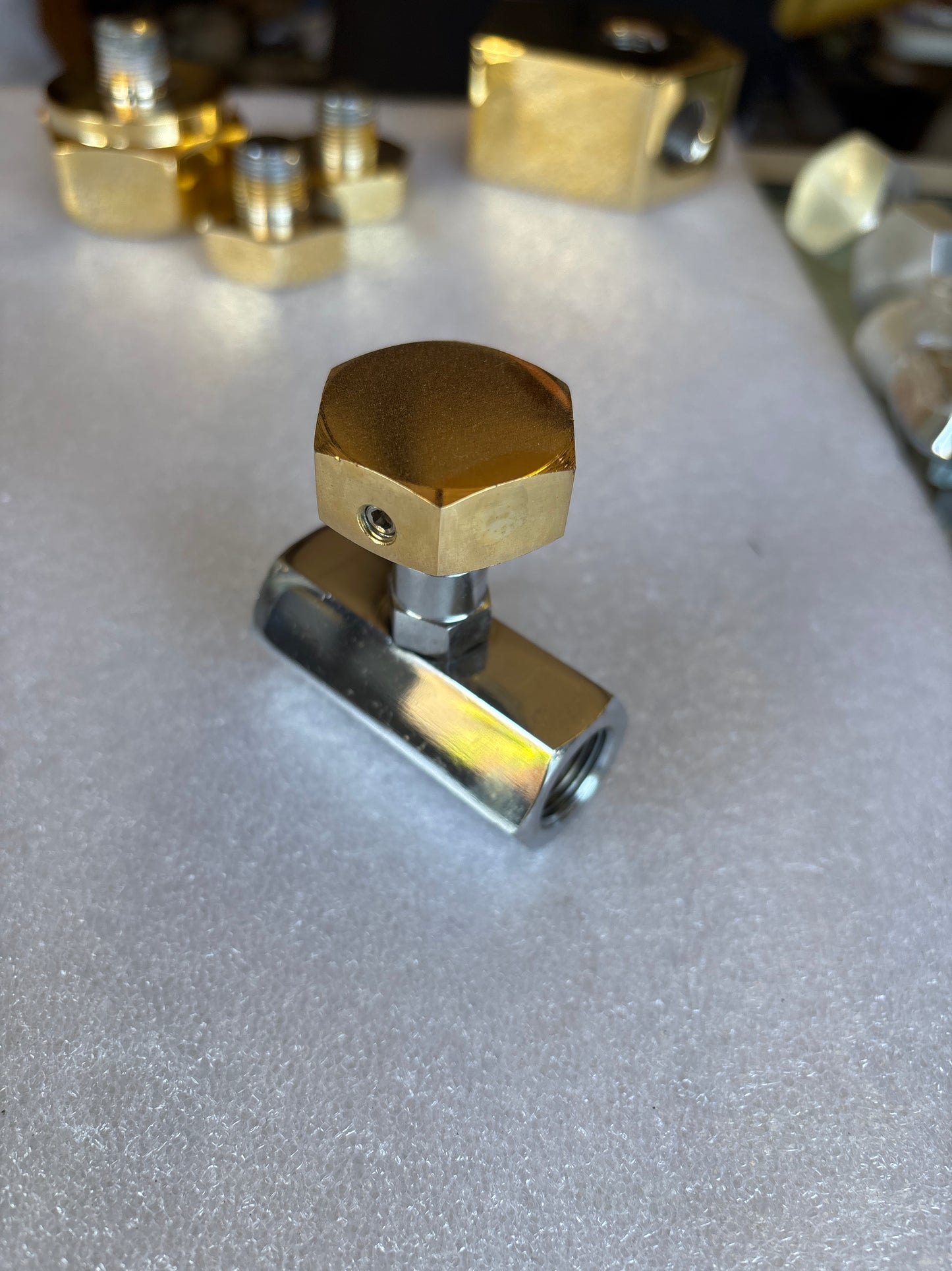 3/8 npt slow down with gold handle