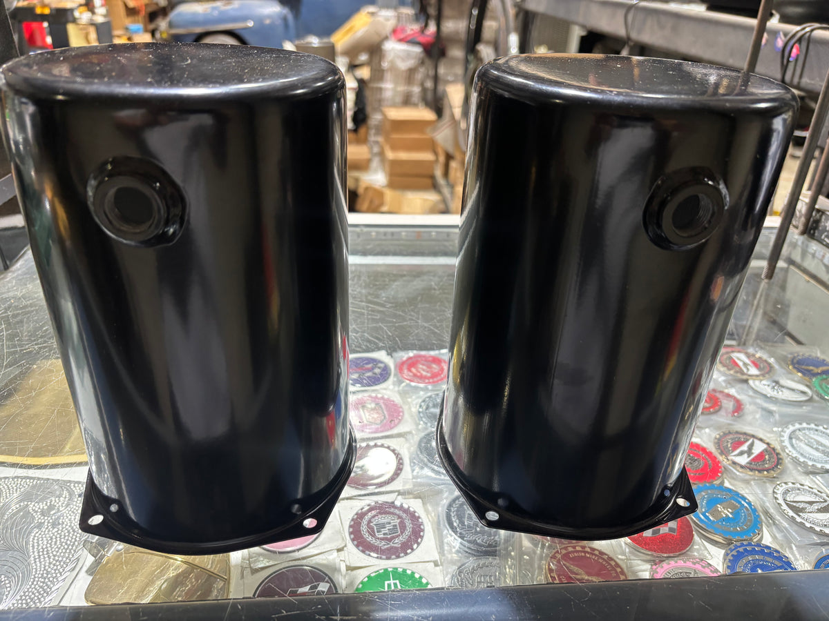 Black hydraulic tank