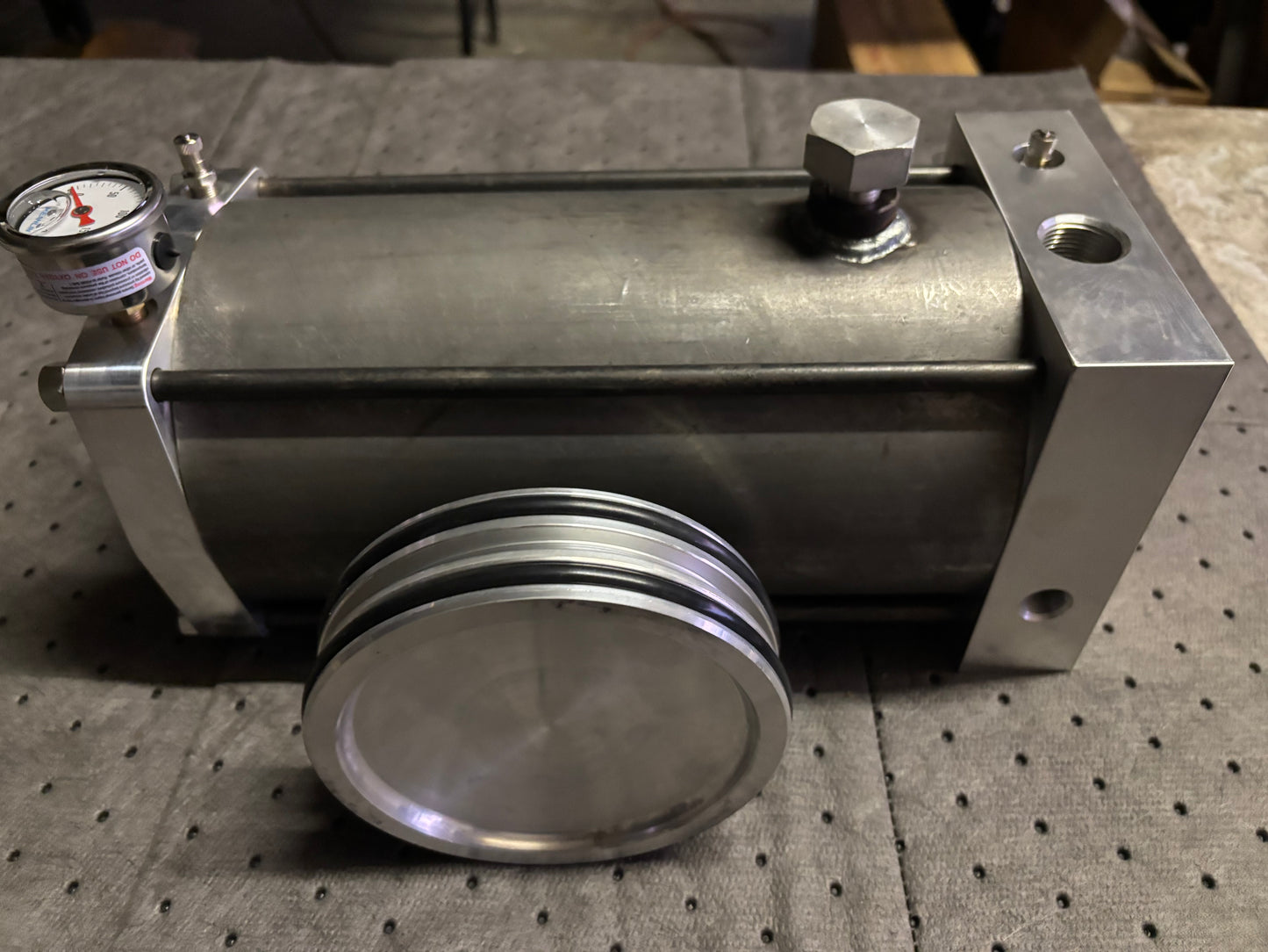 USA Piston kit with block (no logo)