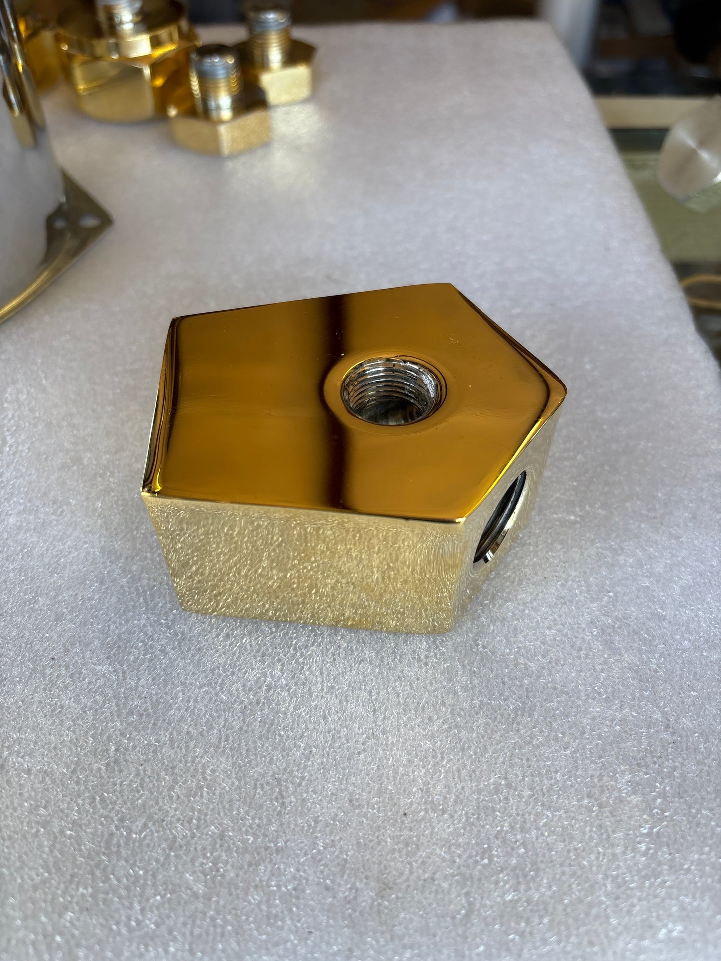 Gold 1/2” Port Single Pump Y Block