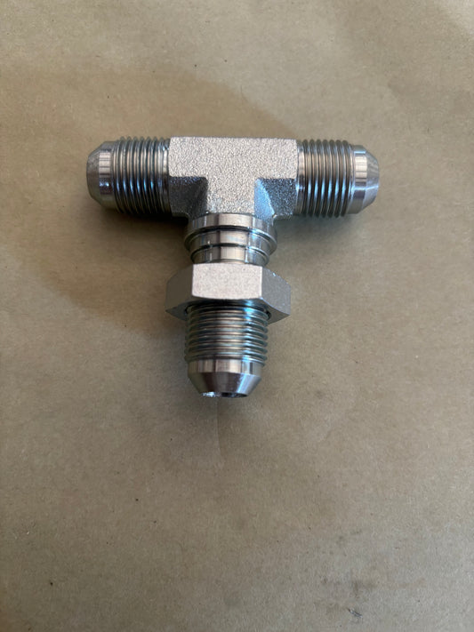 #8 bulkhead tee fitting
